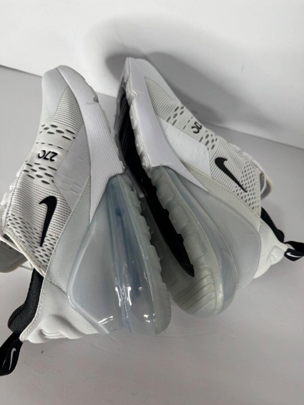 Nike Air Max 270 Sneaker Shoe White Black Men's Size EU 42 US 8.5 NIB - Picture 6 of 7